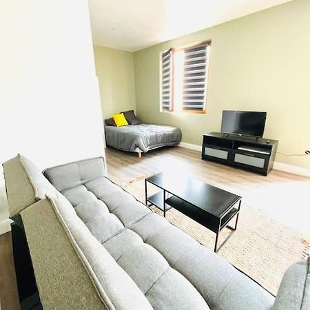 Apartamento Studio Tout Equipe Au Calme Et Chaleureux Saint-Etienne  Exterior foto